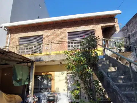 CALLE PARRAVICINI 1100