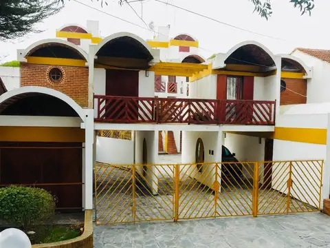 Av. Bartolome Mitre  al 2373