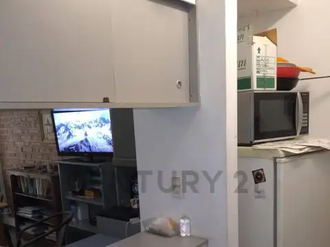 ayala , Piso 0