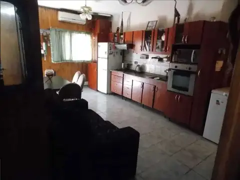 Depto Tipo Casa en Venta de 4 ambientes