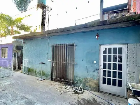 Hipólito Yrigoyen 300