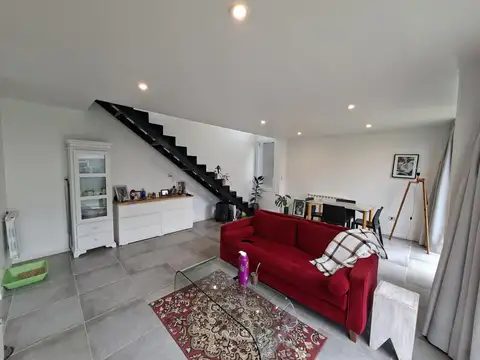 Depto Tipo Casa en Venta en Manuel B Gonnet, USD 133.000
