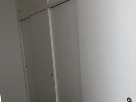 Departamento en Venta en Los Hornos, USD 59.000