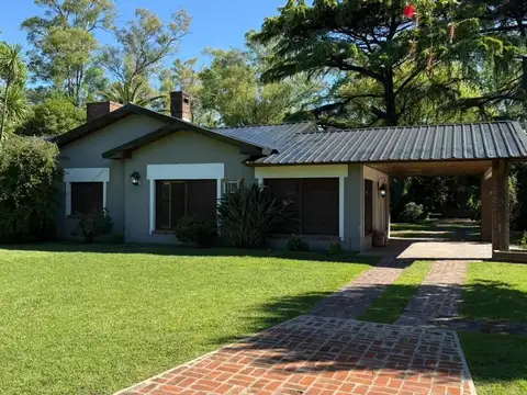 CHALET EN EL BARRIO  "CORTIJO VIEJO"