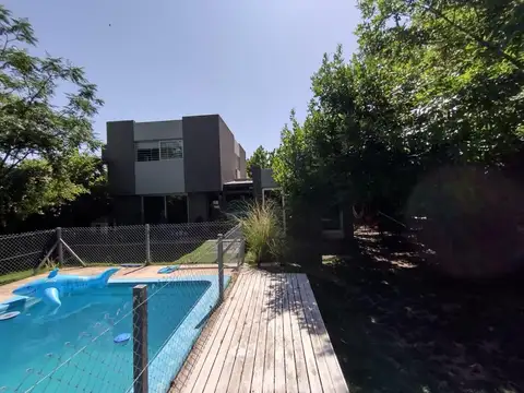 Casa en Venta al Este