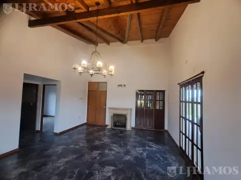 Casa en Alquiler en San Sebastián, USD 900