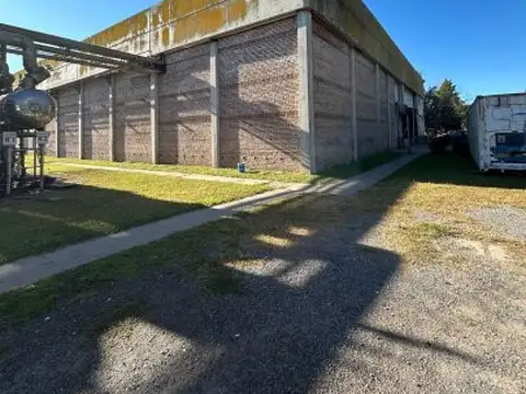 Planta Frigorífica 2.000 m² – Ruta 177 y Autopista Rosario–Buenos Aires