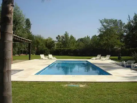 RIO SALADO 300