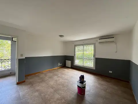 HAUSER alquila departamento de 2 habitaciones en el barrio Bombal!