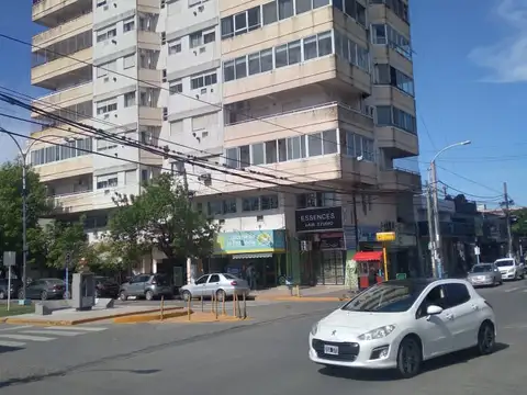 av.ESPAÑA 100, Piso 5