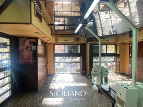Local en Venta 40 años