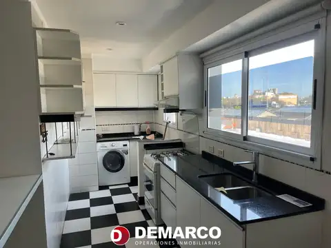 White 100, Piso 4