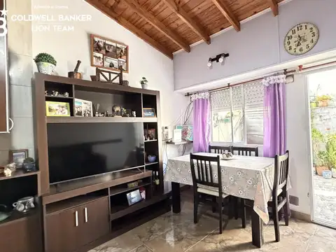 Depto Tipo Casa en Venta de 2 dormitorios