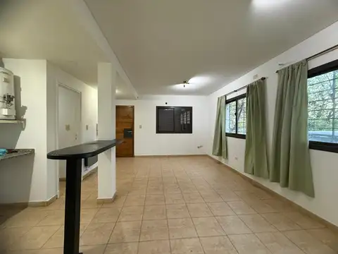 Departamento en Alquiler con 2 cocheras