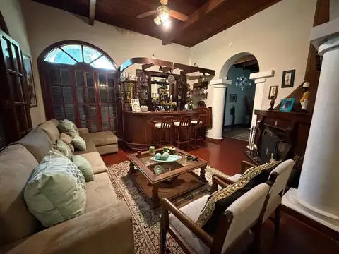 Casa en Venta en Esquina, USD 500.000