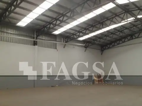 Galpon en Alquiler 30  mts Fondo
