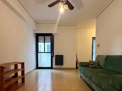 Departamento en Alquiler 2 ambientes 38m2 Parque Patricios Urquiza 1100