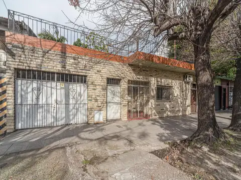 Casa.2 dormitorios. Sucre al 2900. Béccar