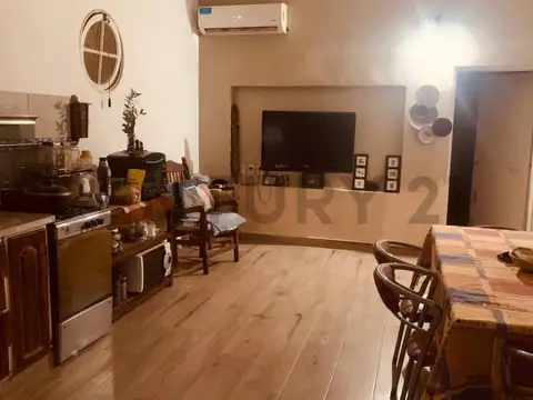 CASA EN VENTA EN ABASTO EN BARRIO CERRADO
