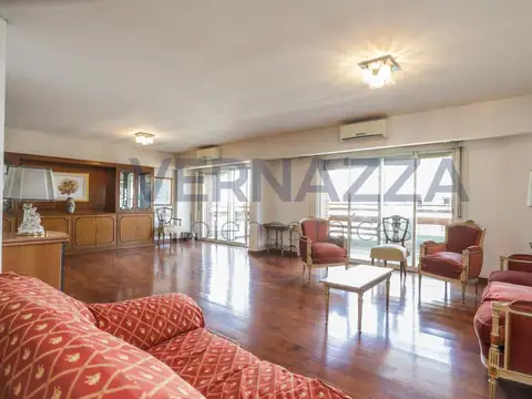 Departamento en Venta de 4 dormitorios