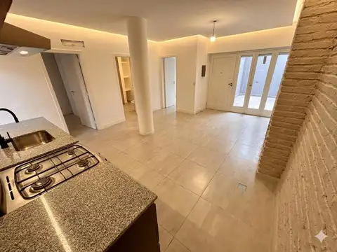 Depto Tipo Casa en Venta de 3 ambientes