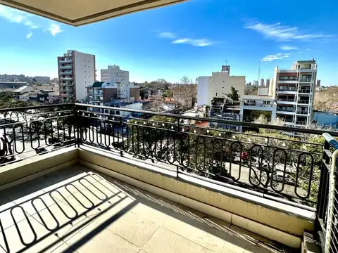 Departamento en Alquiler con 1 cocheras