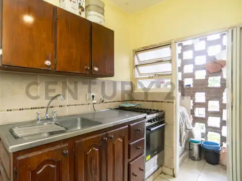 Depto Tipo Casa en Venta 42 años