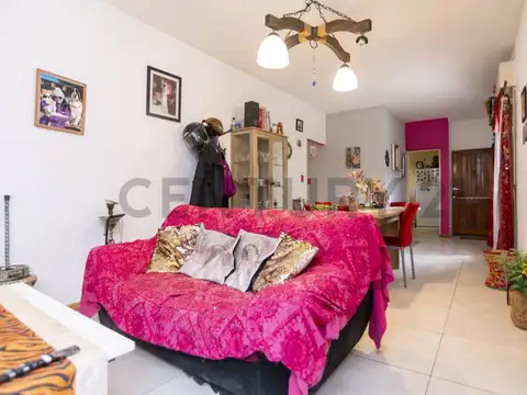 Depto Tipo Casa en Venta en Villa Elvira, USD 49.000
