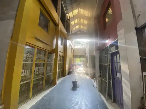 Local en Venta 40 años