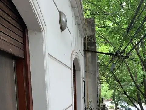 Oportunidad Vendo, Amenabar 900 Planta Alta, ambientes amplios, excelente estado.