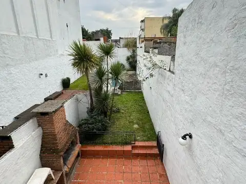 Espectacular Duplex tipo Casa con Piscina, Parrilla cocheras