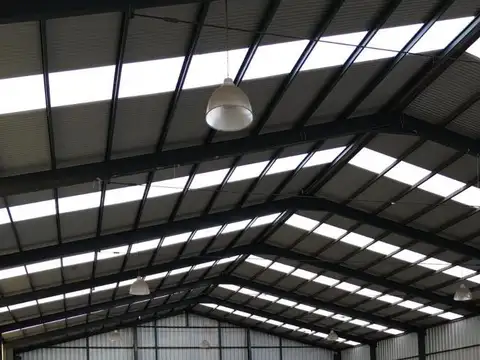 galpon de 1000 m2 en Lagos 7400