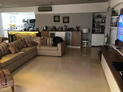 Departamento 4 ambientes con 3 baños