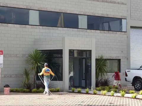 Galpon en Venta en Moreno, USD 1.000.000