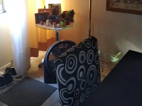 Casa 2 ambientes con 1 baño