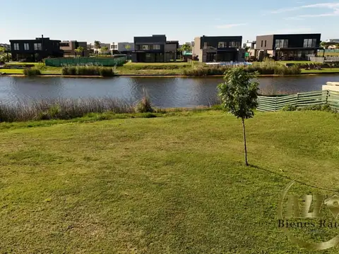 Terreno / Lote en venta de 1034m2 ubicado en Puertos