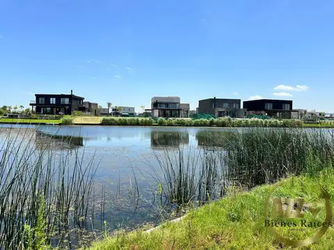 Terreno en Venta 24,17  mts Fondo