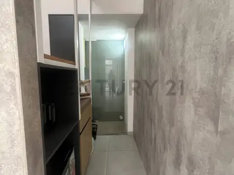 Caracas 4500, Piso 0
