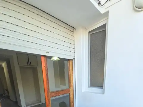 Departamento 2 amb. contrafrente con balcón - Belgrano y Funes