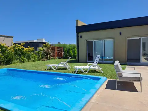 Casa en venta Pilar del Este San Ramon