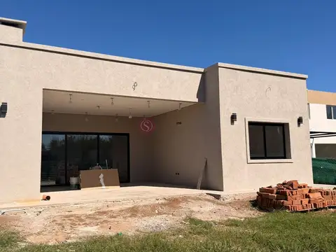 Casa en Venta 1 año