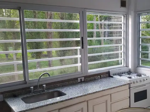 Casa 3 ambientes con 2 baños