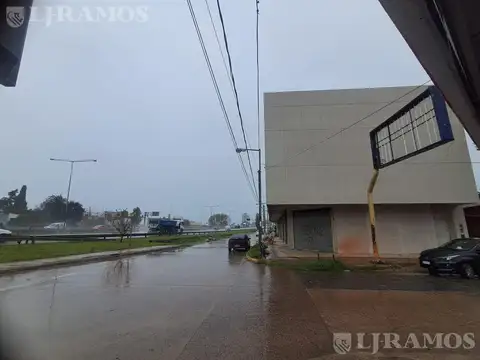 Edificio Comercial en Belen De Escobar