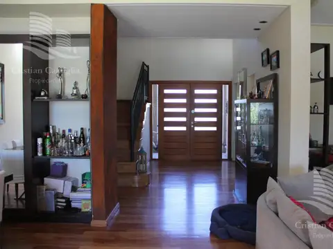 Casa en Alquiler de 4 dormitorios