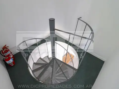 Local de 72m2 en galeria c/espacio guardacoche, boulogne