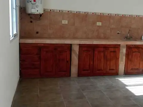 134 y 38 200, Piso 0