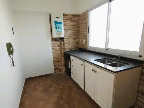 Departamento en Alquiler en Ramos Mejia, $ 950.000