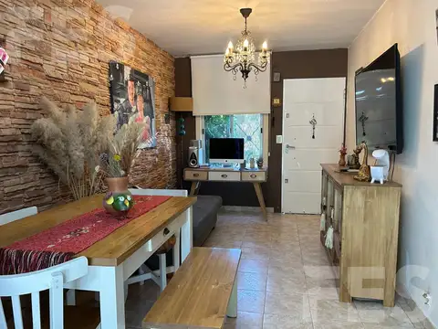 VENTA DUPLEX DE 3 AMBIENTES EN MORENO