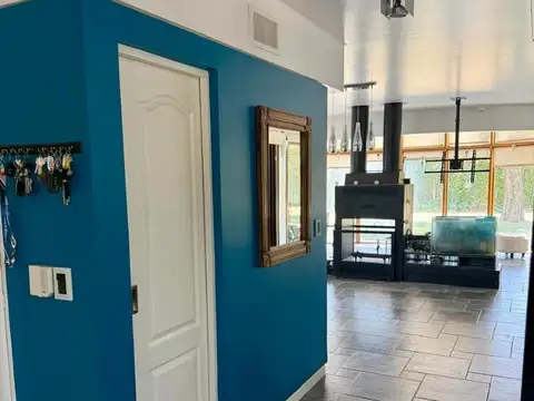 Casa 5 ambientes con 4 baños