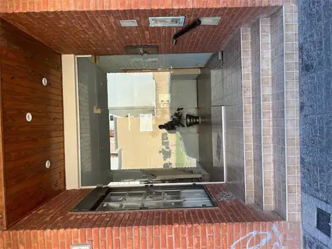 LAURIA 100, Piso 4